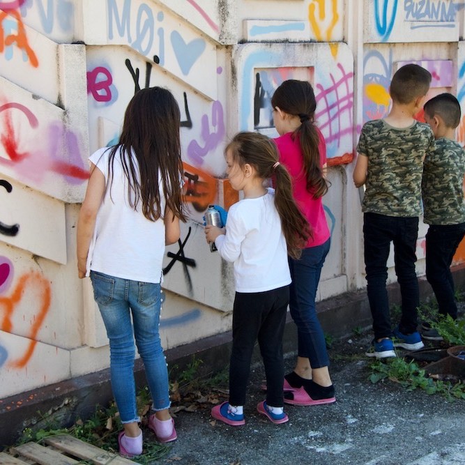 MUR GRAFFITI ©Cecile Eynard